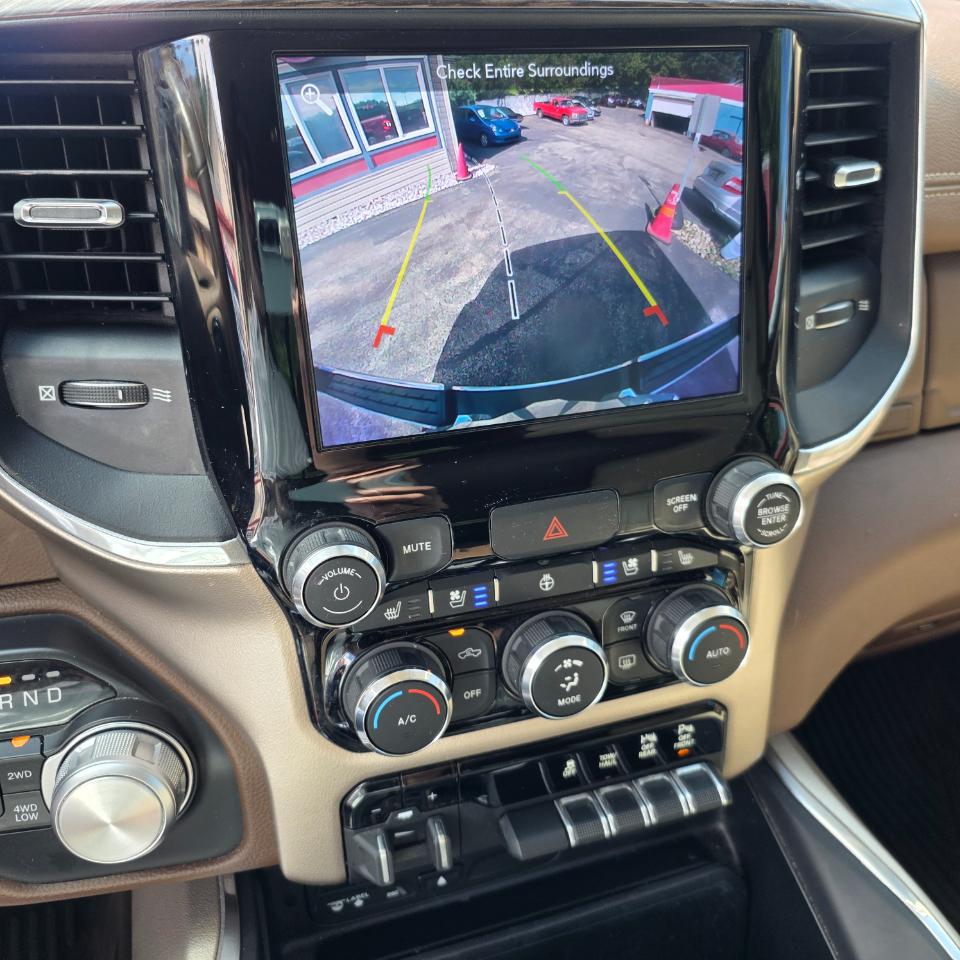 RAM 1500 Laramie Quad Cab 4WD 2019