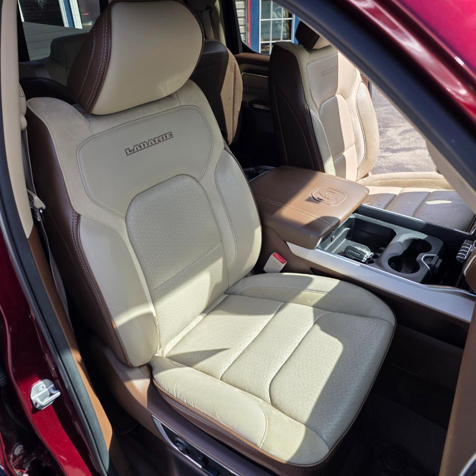RAM 1500 Laramie Quad Cab 4WD 2019