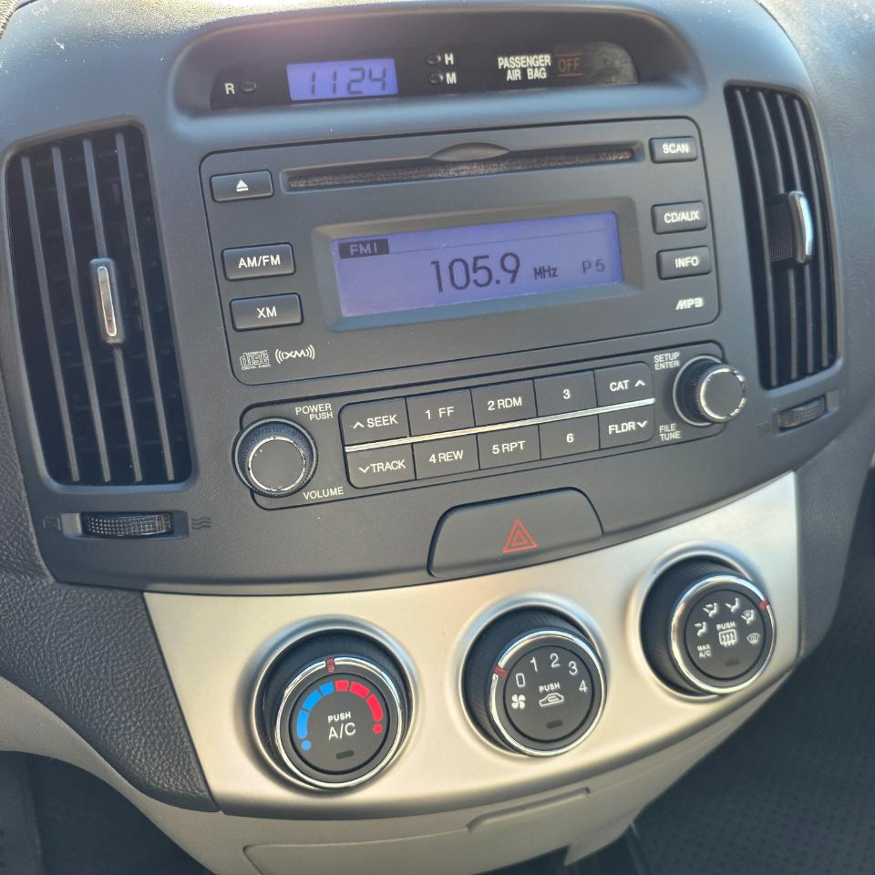 Hyundai Elantra SE 2010