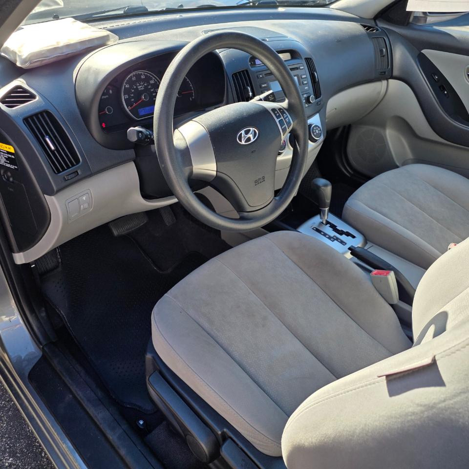 Hyundai Elantra SE 2010