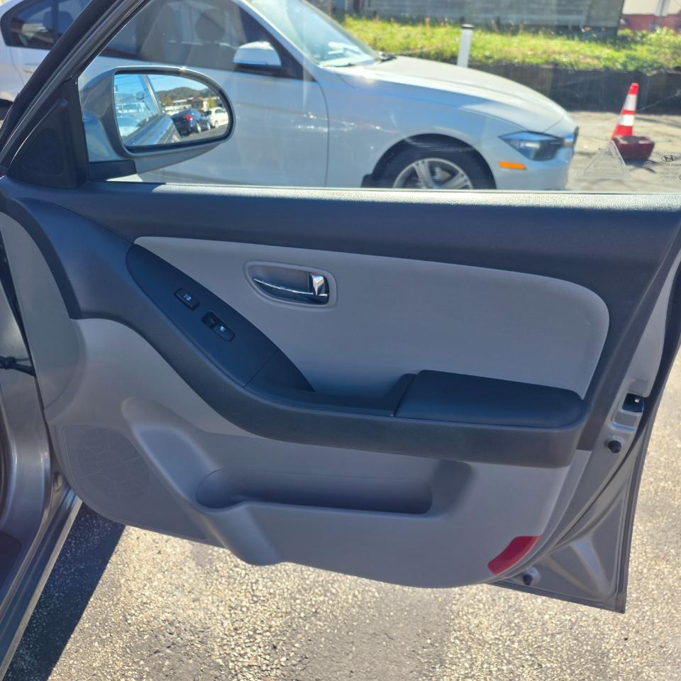 Hyundai Elantra SE 2010