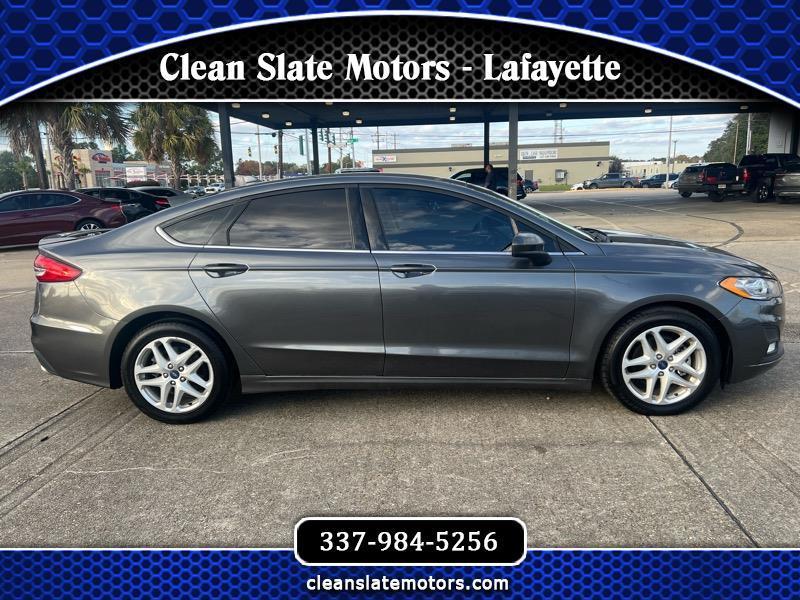 Ford Fusion SE 2020