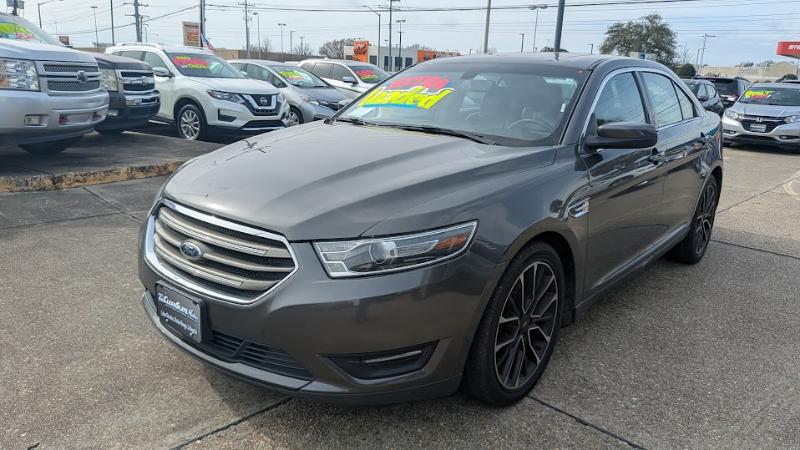 Ford Taurus SEL FWD 2018
