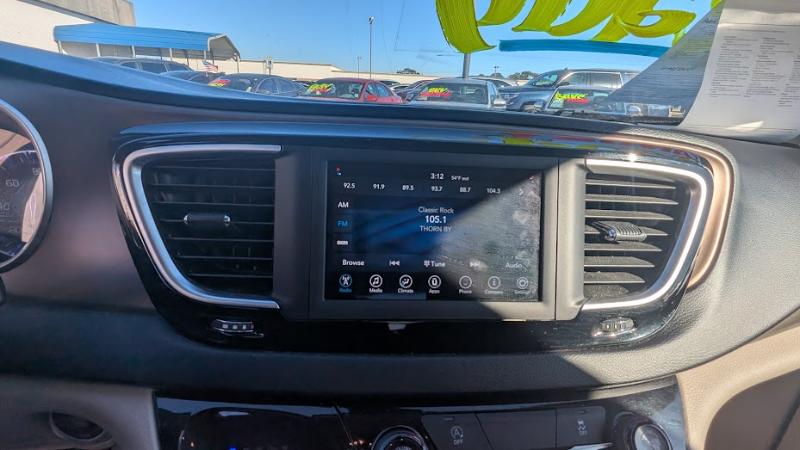 Chrysler Voyager LX 2021