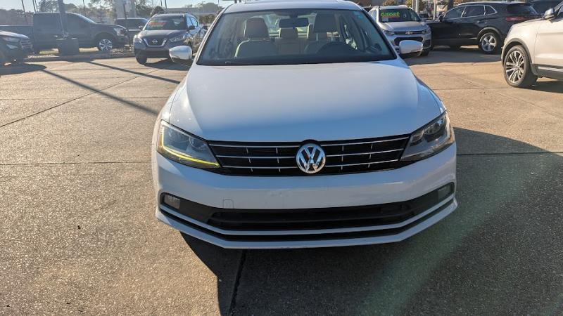 Volkswagen Jetta 1.8T SEL 6A 2018