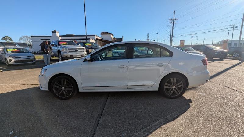Volkswagen Jetta 1.8T SEL 6A 2018