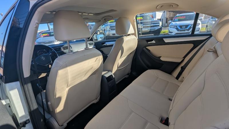 Volkswagen Jetta 1.8T SEL 6A 2018