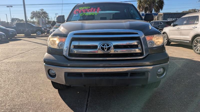 Toyota Tundra Tundra-Grade CrewMax 5.7L 2WD 2013