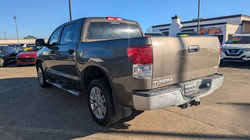 Toyota Tundra Tundra-Grade CrewMax 5.7L 2WD 2013