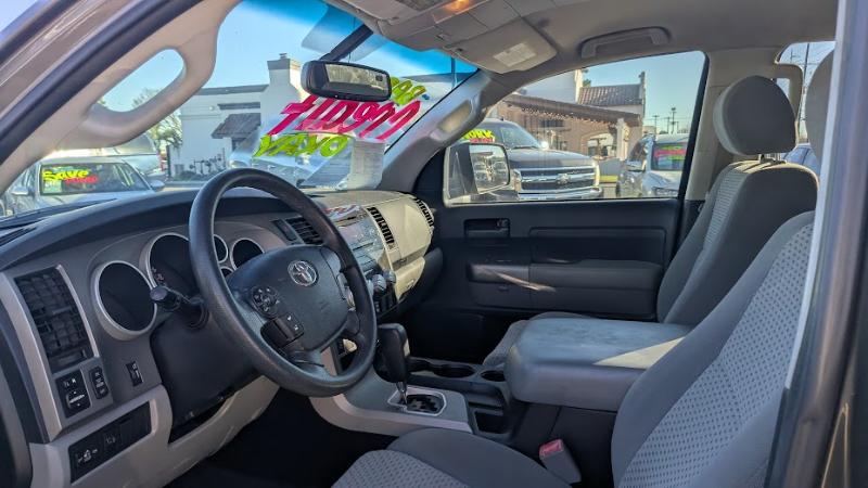 Toyota Tundra Tundra-Grade CrewMax 5.7L 2WD 2013