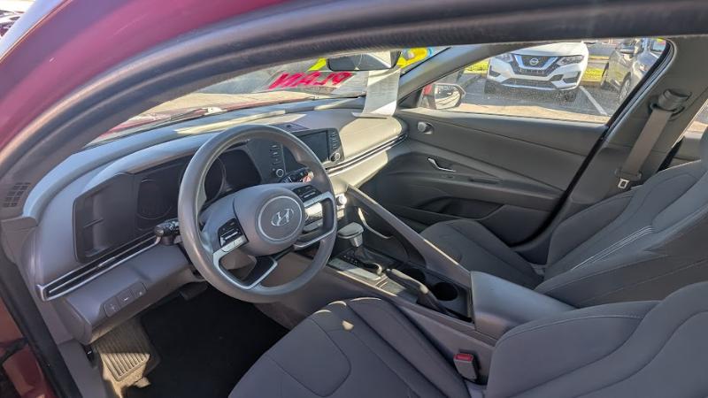 Hyundai Elantra SEL 2023