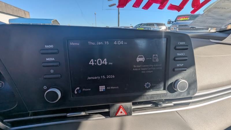 Hyundai Elantra SEL 2023