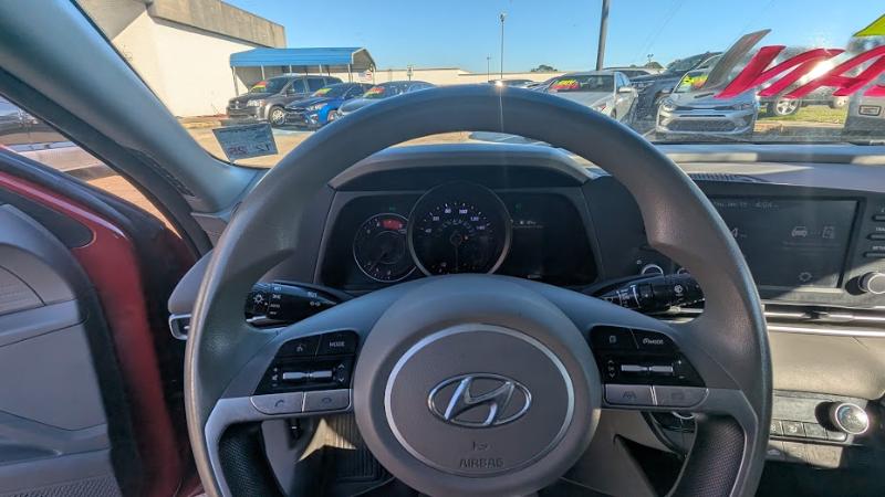 Hyundai Elantra SEL 2023