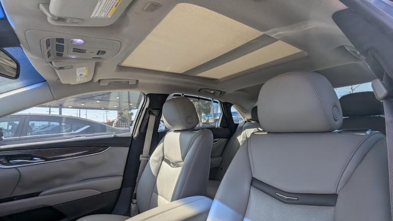 Cadillac XTS Premium 2013