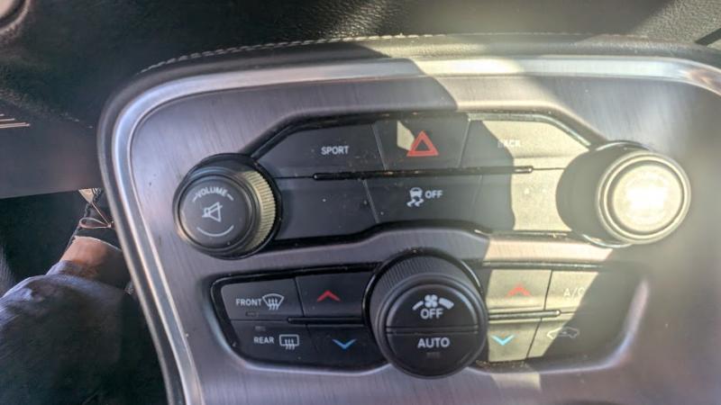 Dodge Challenger SXT 2015