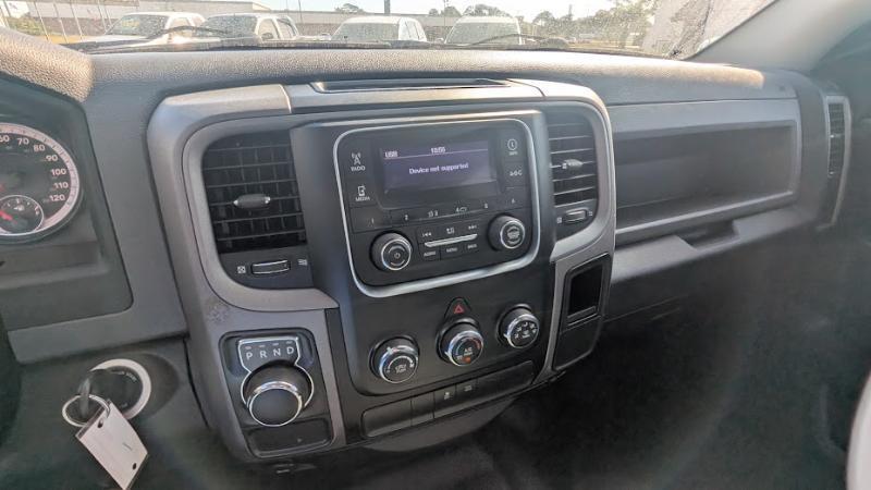 RAM 1500 Tradesman/Express Crew Cab SWB 2WD 2014
