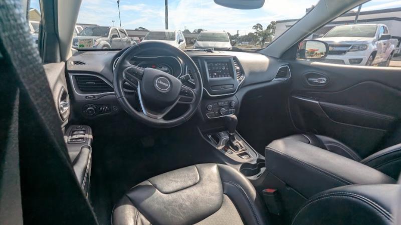 Jeep Cherokee Latitude Plus FWD 2019