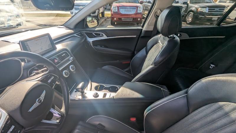 Genesis G70 2.0T Advanced AWD 2019