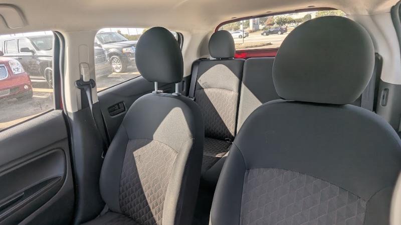 Mitsubishi Mirage ES CVT 2024
