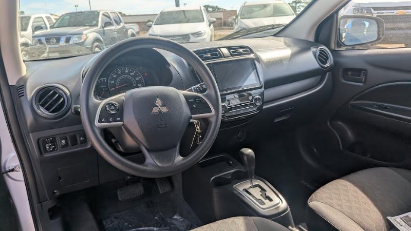 Mitsubishi Mirage ES CVT 2024