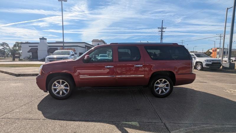 GMC Yukon Denali XL 2WD 2013