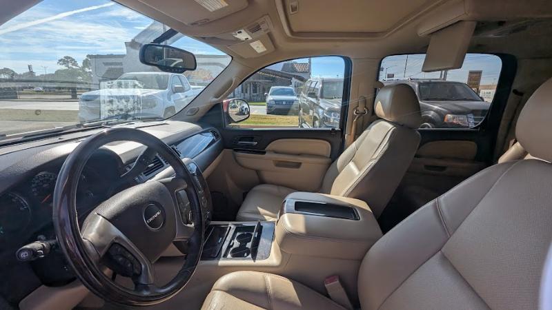 GMC Yukon Denali XL 2WD 2013
