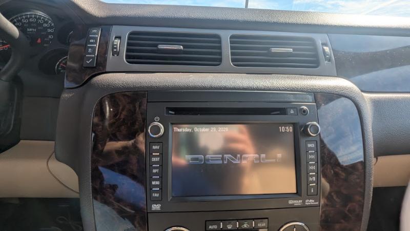 GMC Yukon Denali XL 2WD 2013