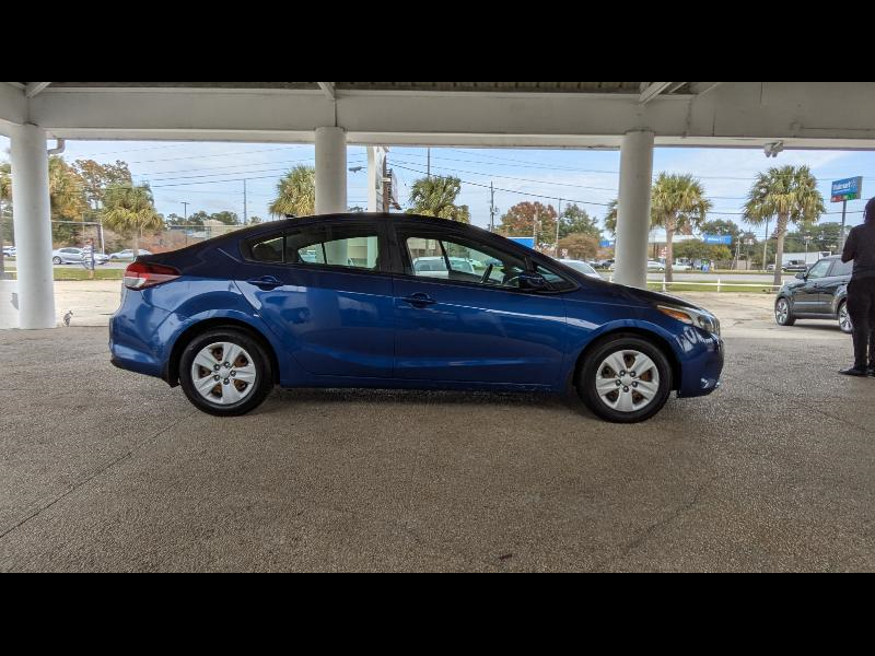 2018 Kia FORTE LX's photo