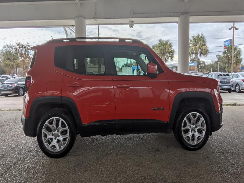 2015 Jeep Renegade Latitude's photo