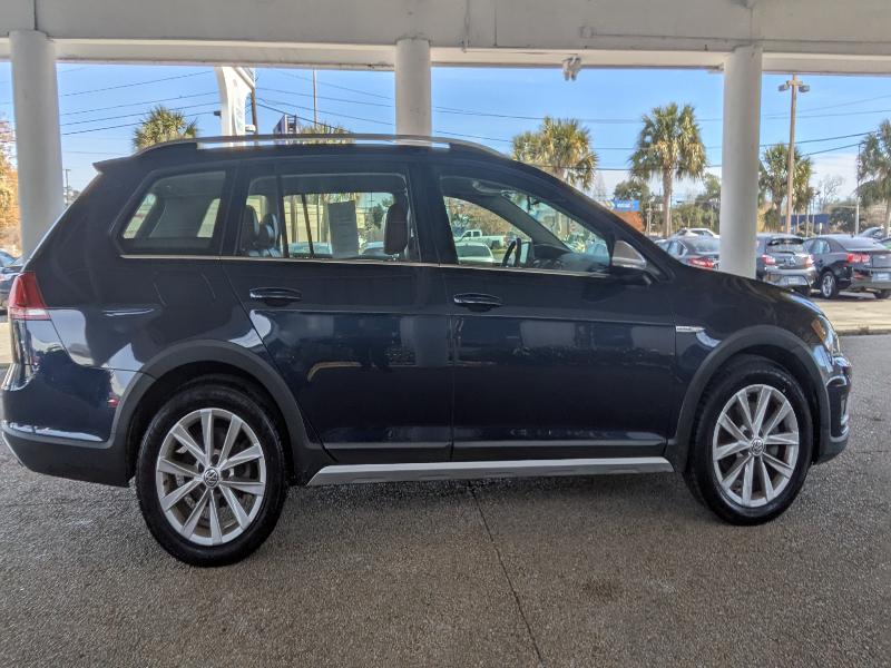 2017 Volkswagen Golf Alltrack Alltrack S's photo