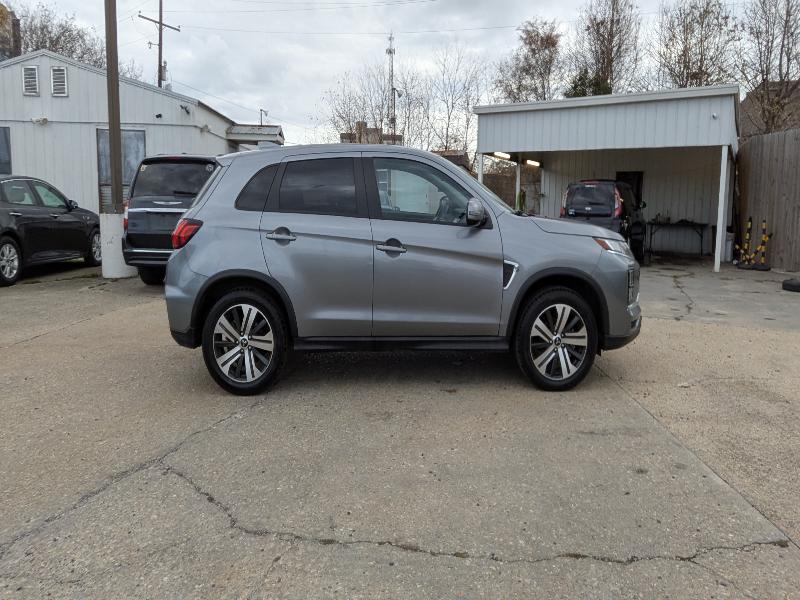 2022 Mitsubishi Outlander Sport SE's photo