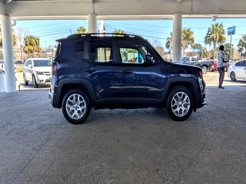 2017 Jeep Renegade Latitude's photo