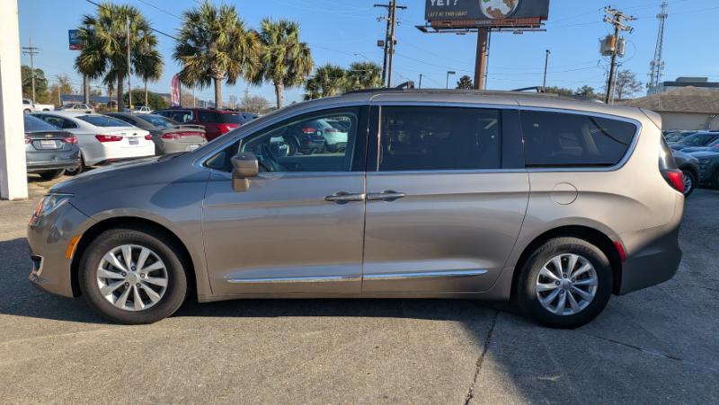 Chrysler Pacifica Touring-L 2017