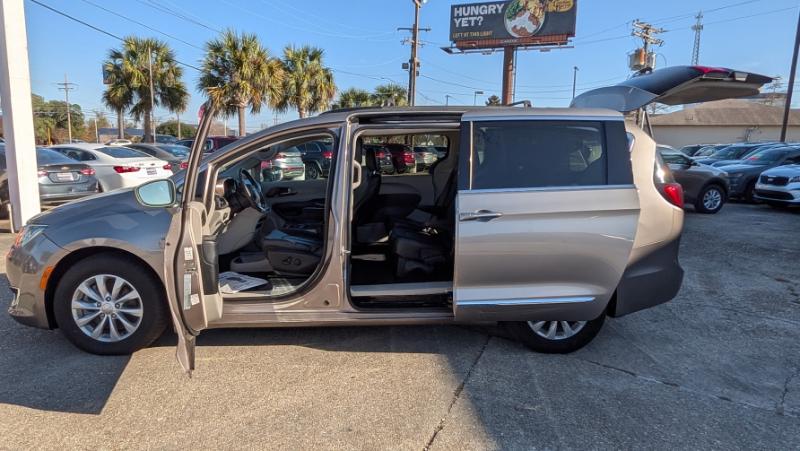 Chrysler Pacifica Touring-L 2017
