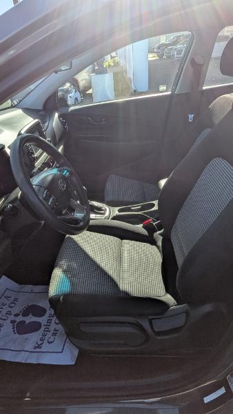 Hyundai Kona SE 2021