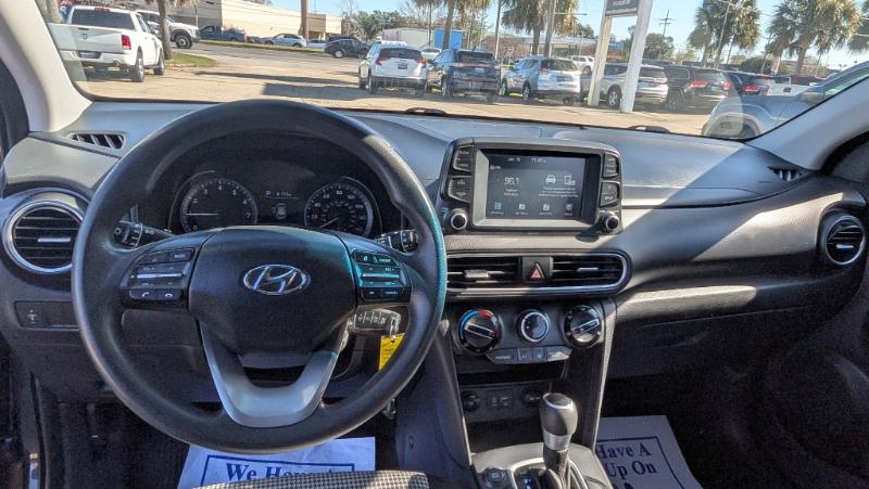 Hyundai Kona SE 2021