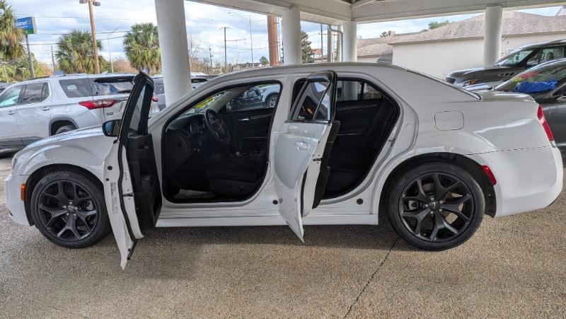 Chrysler 300 Touring 2022