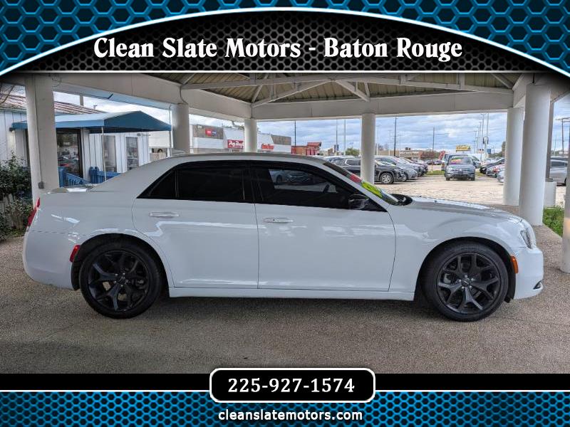 2022 Chrysler 300 Touring