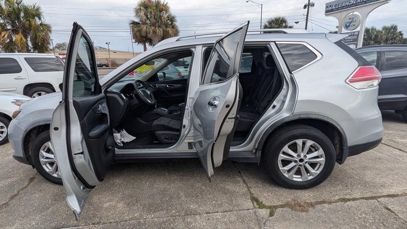 Nissan Rogue Sport S 2020