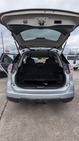 Nissan Rogue Sport S 2020