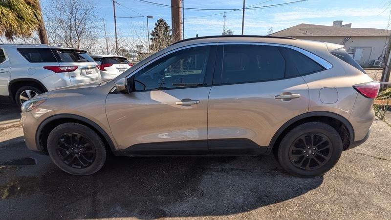 Ford Escape SE 2021
