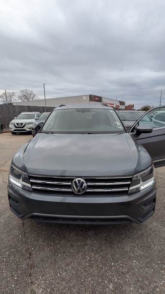 Volkswagen Tiguan SE 2018