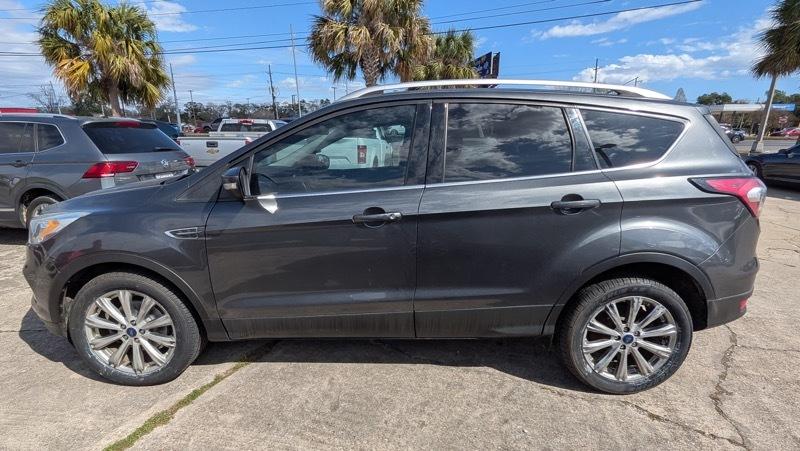 Ford Escape Titanium FWD 2017