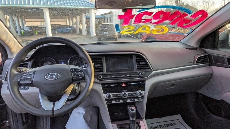 Hyundai Elantra SEL 2022