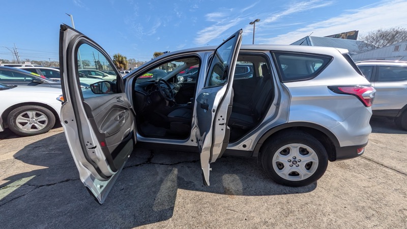 Ford Escape S FWD 2018