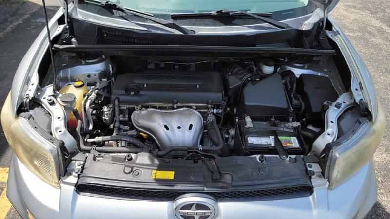 Scion xB 5-Door Wagon 5-Spd MT 2013