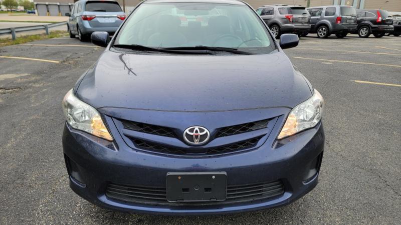Toyota Corolla S 5-Speed MT 2012