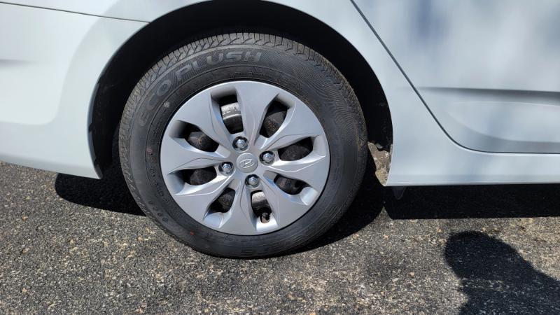 Hyundai Accent SE 4-Door 6A 2017