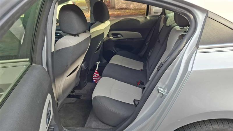 Chevrolet Cruze 2LS 2011