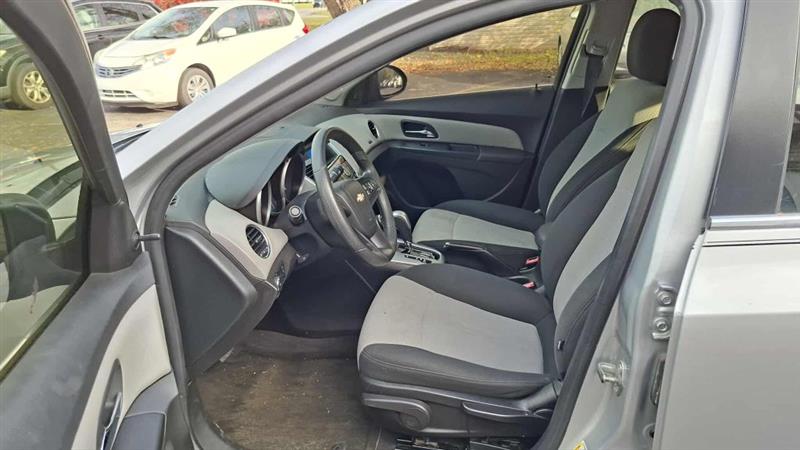 Chevrolet Cruze 2LS 2011